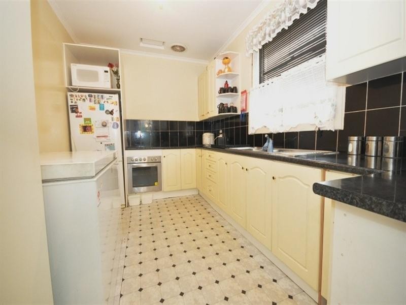 49 Hanson Road, Elizabeth Downs SA 5113