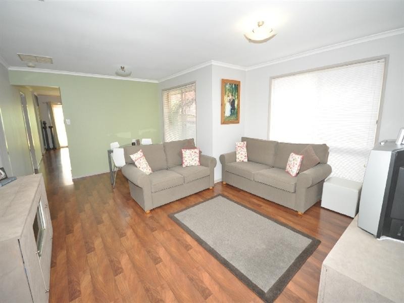 5 Kensington Mews, Hillbank SA 5112