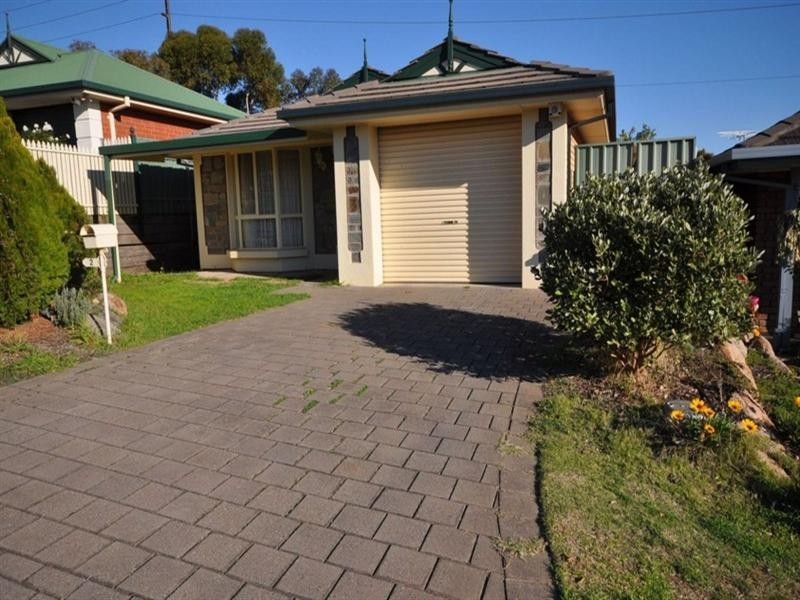 2 Knightsbridge Court, Hillbank SA 5112