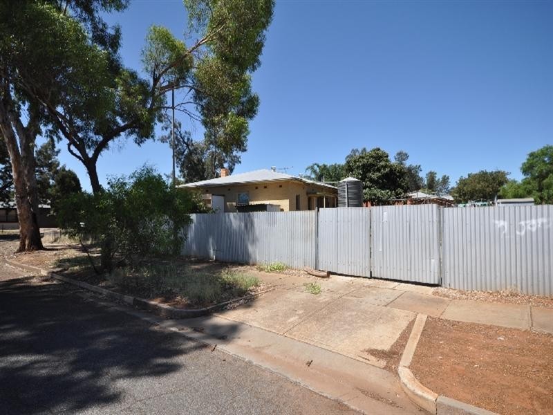 10 Midlow Road, Elizabeth Downs SA 5113