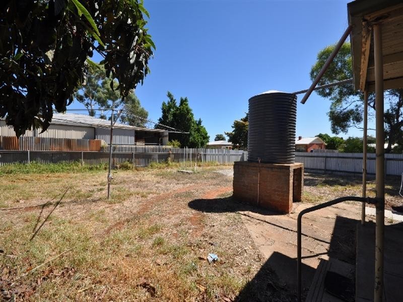 10 Midlow Road, Elizabeth Downs SA 5113