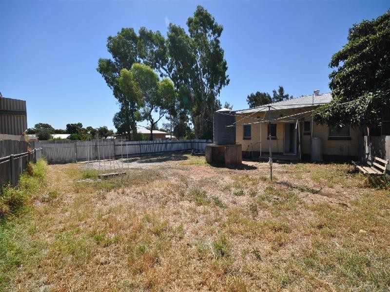 10 Midlow Road, Elizabeth Downs SA 5113