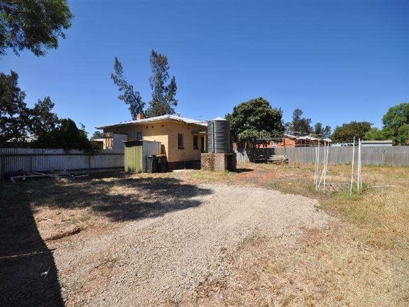 10 Midlow Road, Elizabeth Downs SA 5113