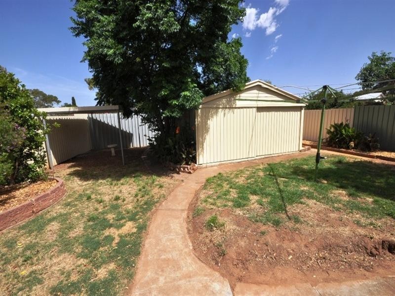 17 .Hamblynn Road, Elizabeth Downs SA 5113