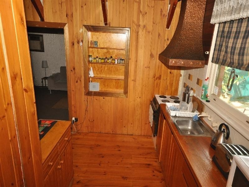 6 Woodfalls Road, Elizabeth Vale SA 5112