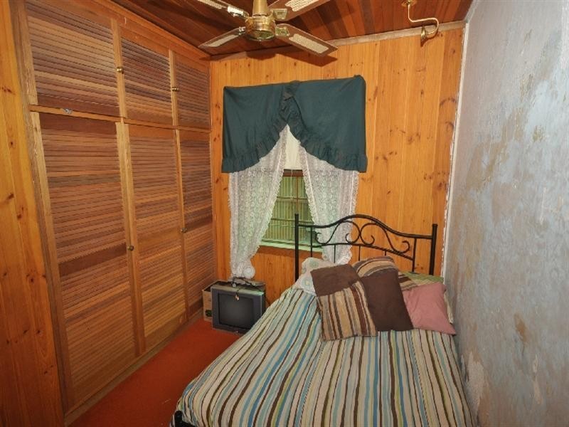 6 Woodfalls Road, Elizabeth Vale SA 5112