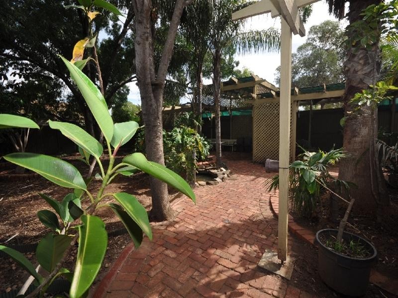 6 Woodfalls Road, Elizabeth Vale SA 5112