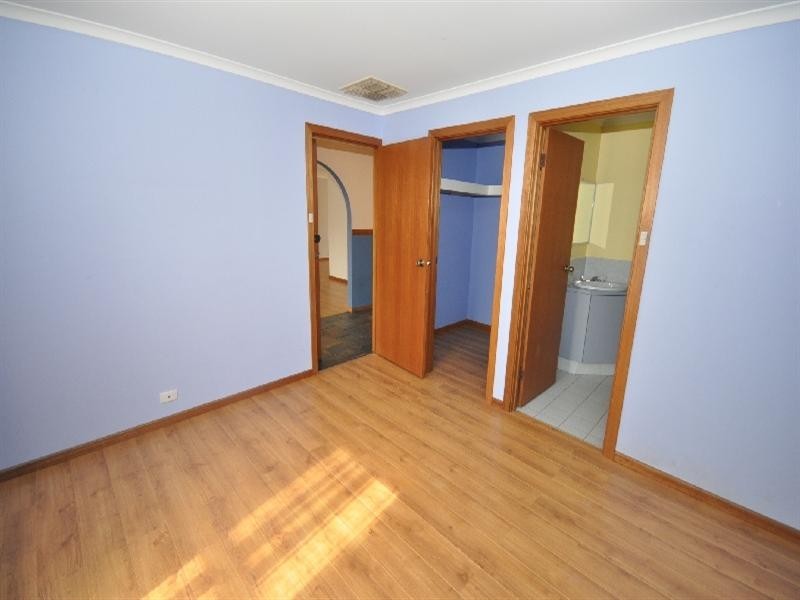 1 Anthony Drive, Hillbank SA 5112