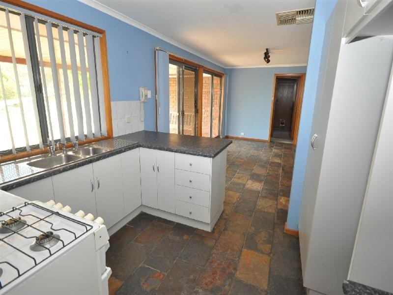 1 Anthony Drive, Hillbank SA 5112