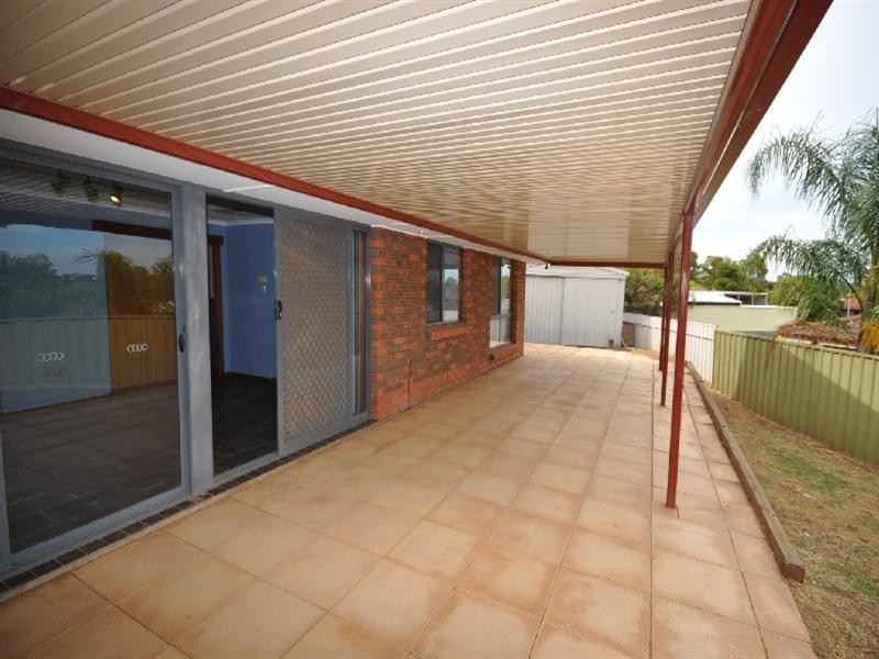 1 Anthony Drive, Hillbank SA 5112