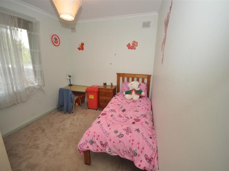 52 Campbell Road, Elizabeth Downs SA 5113