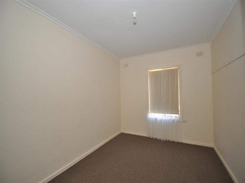 4 Heard Street, Elizabeth Downs SA 5113