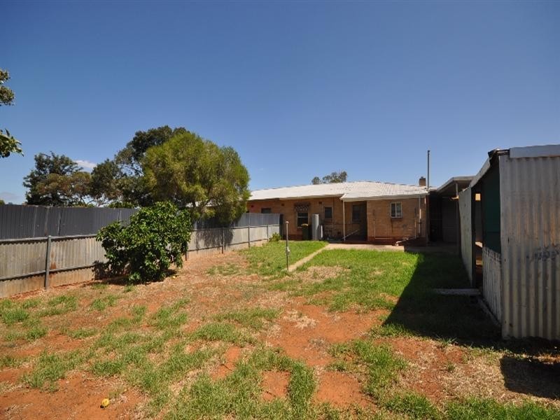 4 Heard Street, Elizabeth Downs SA 5113