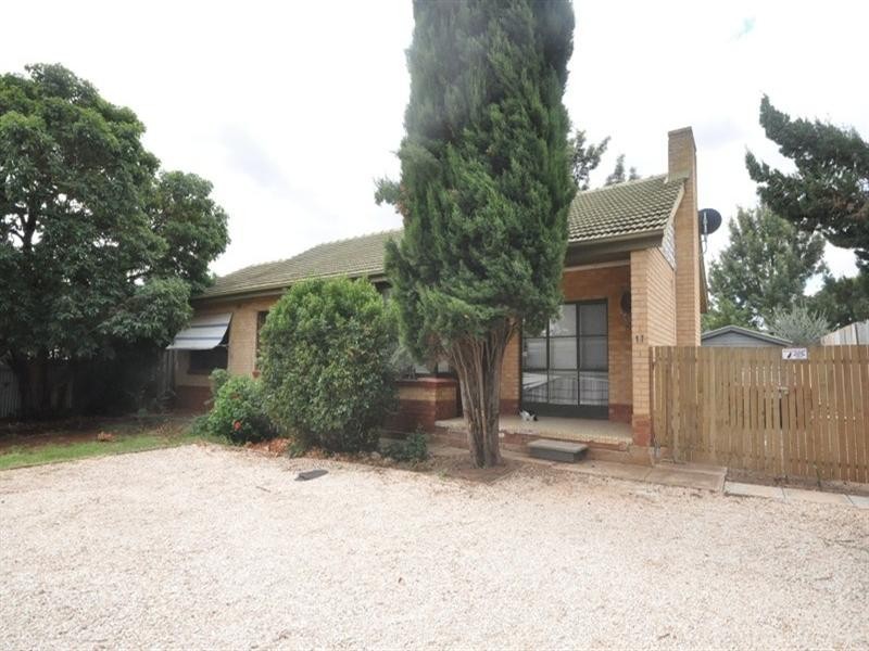 17 Shillabeer Road, Elizabeth Park SA 5113