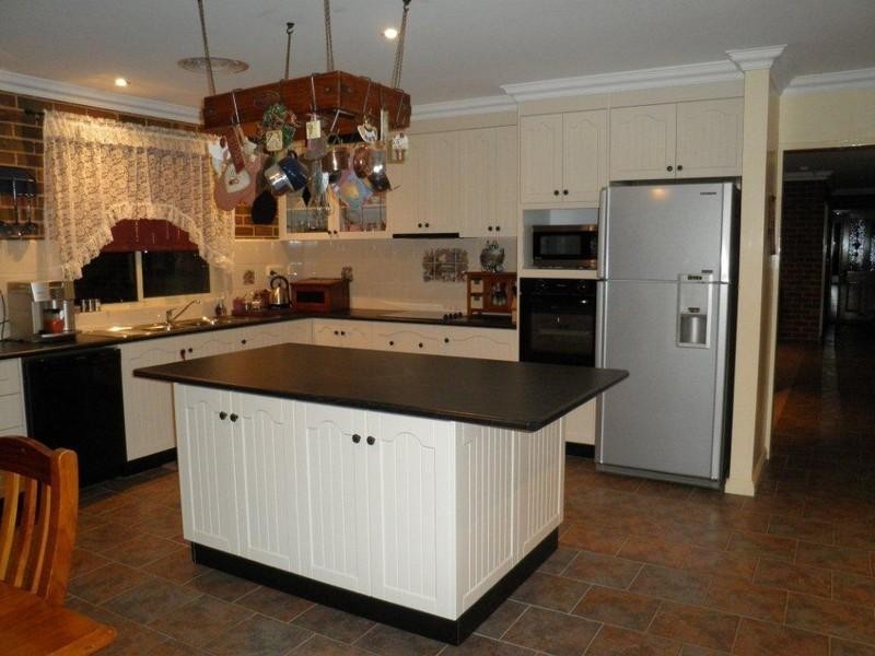 2 Duregon Street, Stirling North SA 5710