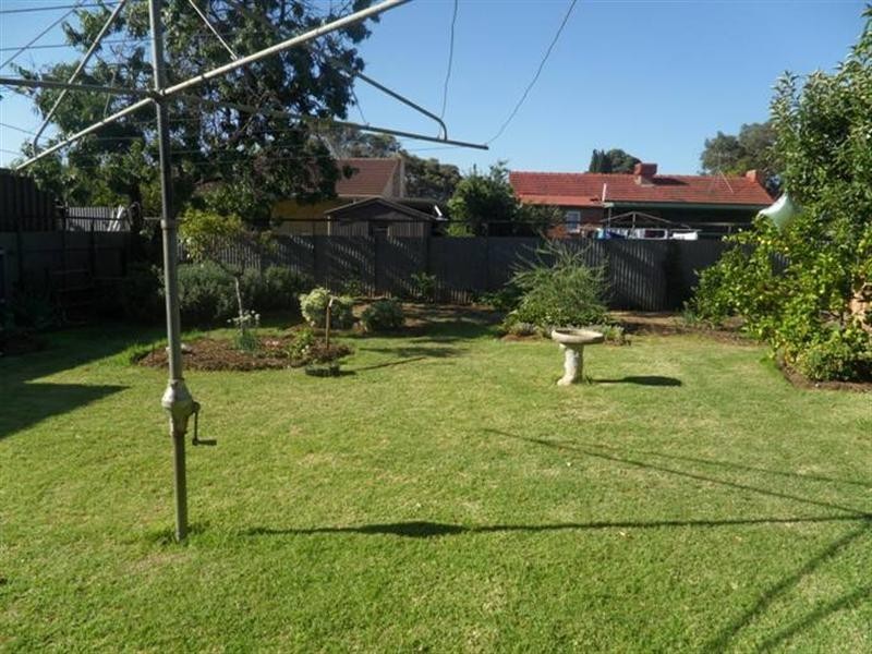 19 Chaddenwick Road, Elizabeth Vale SA 5112