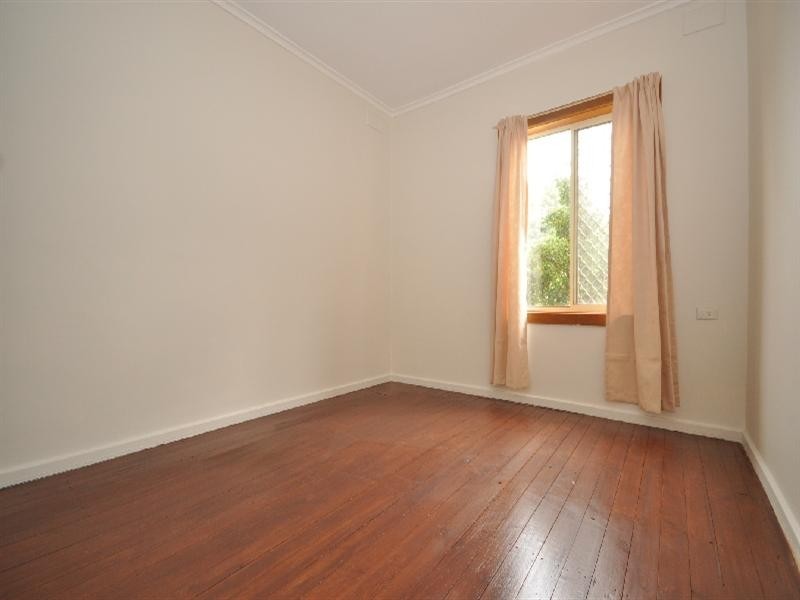 5 Jeffries Road, Elizabeth South SA 5112