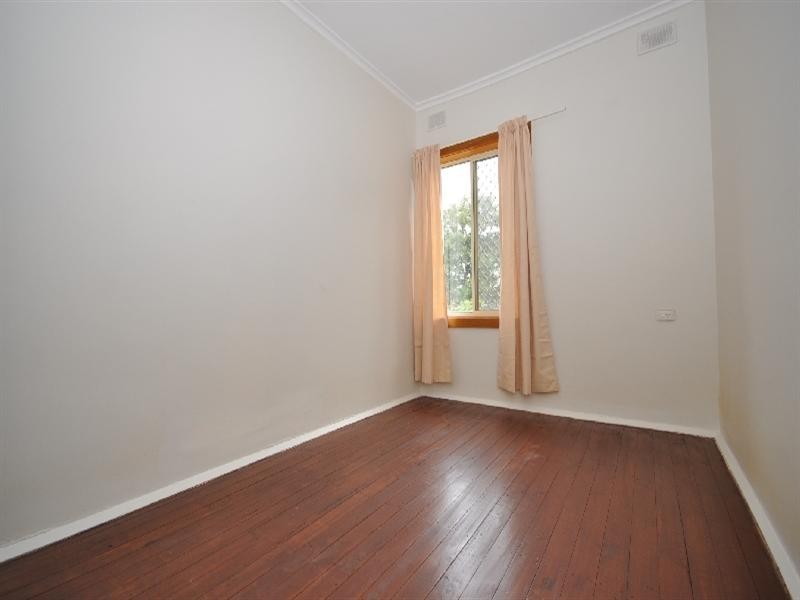 5 Jeffries Road, Elizabeth South SA 5112