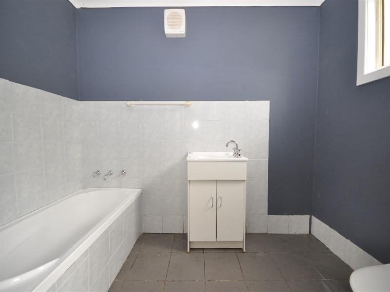 5 Jeffries Road, Elizabeth South SA 5112