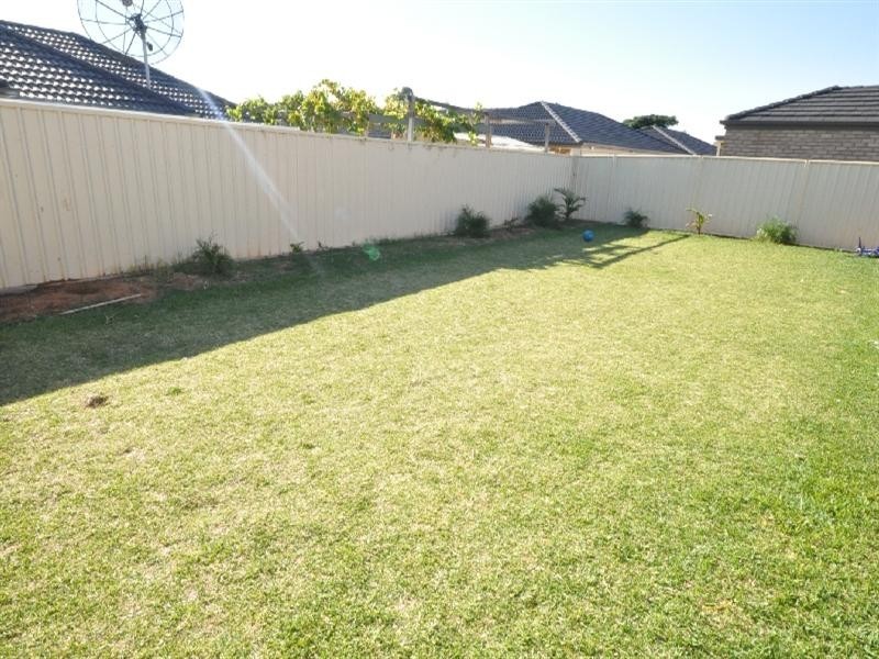 25 Arcadia Drive, Smithfield SA 5114