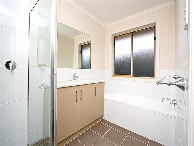 11 Rielsling Crescent, Andrews Farm SA 5114