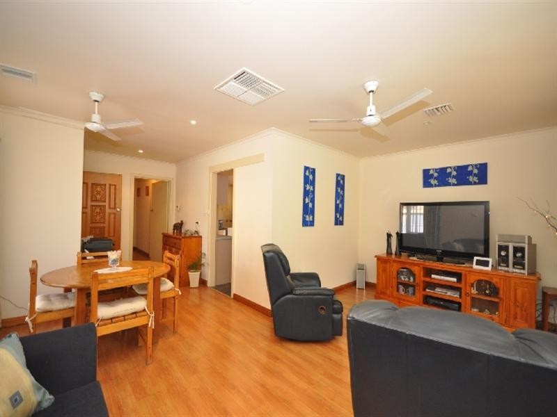 43 Seavington Road, Elizabeth Park SA 5113