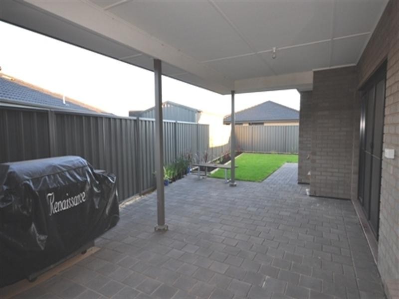 5 Lonsdale Crescent, Andrews Farm SA 5114