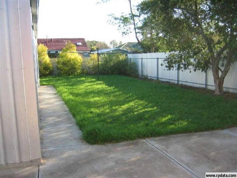 12 Chilmark Street, Elizabeth Vale SA 5112