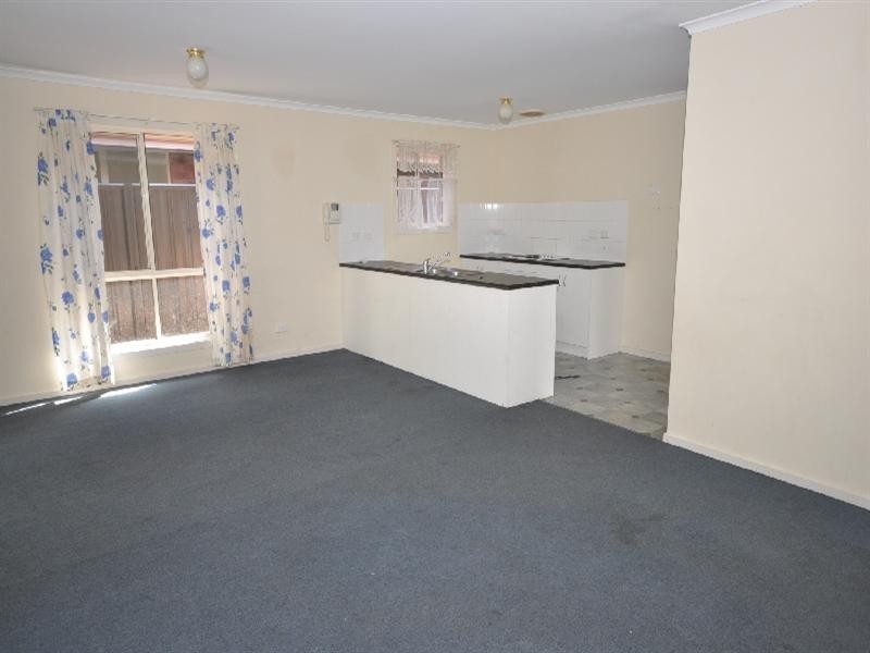 18 Hamra Drive, Smithfield SA 5114