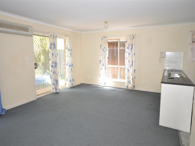 18 Hamra Drive, Smithfield SA 5114