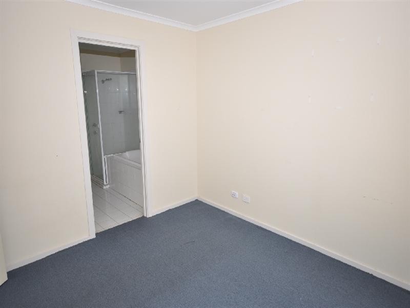 19 Hamra Drive, Smithfield SA 5114