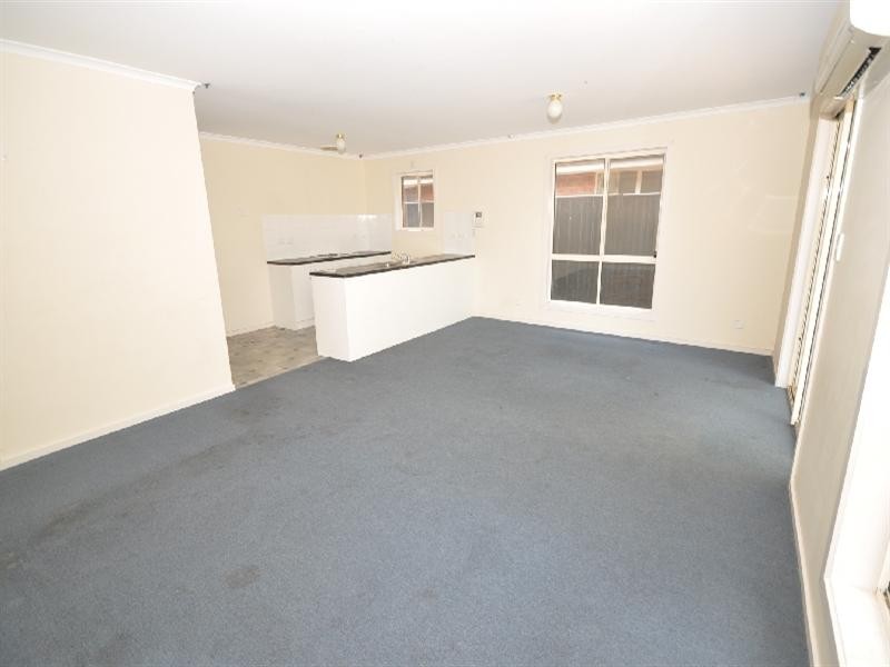 19 Hamra Drive, Smithfield SA 5114