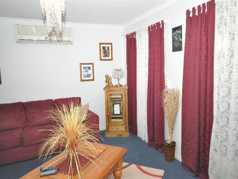 8 Gluford Court, Andrews Farm SA 5114