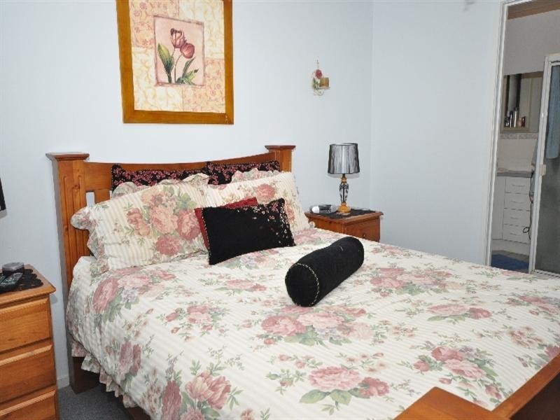 8 Gluford Court, Andrews Farm SA 5114