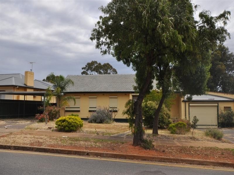 61 Northampton Cresent, Elizabeth East SA 5112