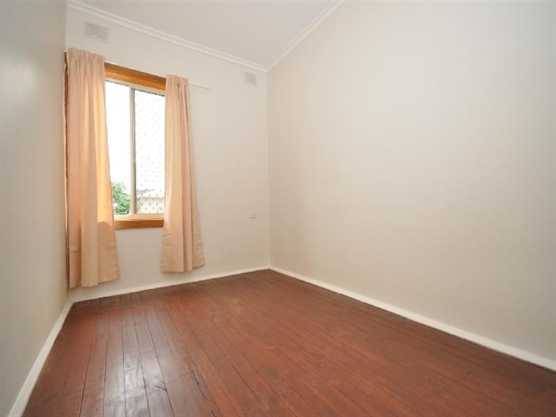 5 Jeffries Road, Elizabeth South SA 5112