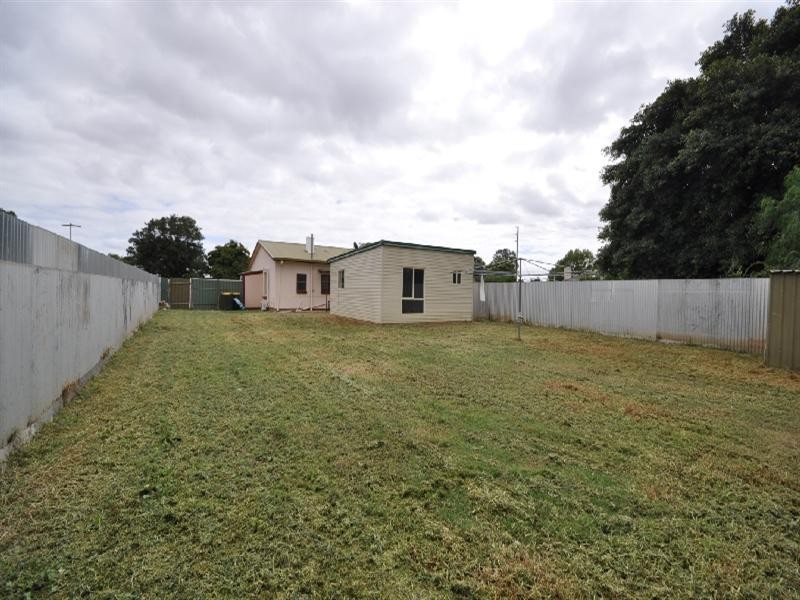 5 Jeffries Road, Elizabeth South SA 5112