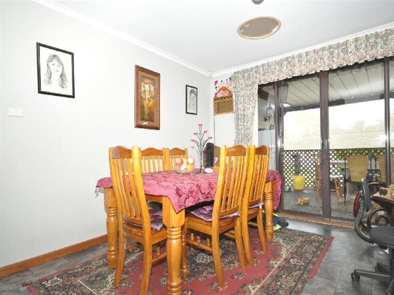 31 Paginton Crescent, Elizabeth East SA 5112