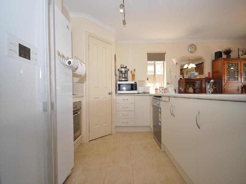 27 Monterey Drive, Munno Para West SA 5115