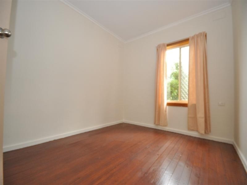 5 Jeffries Road, Elizabeth South SA 5112