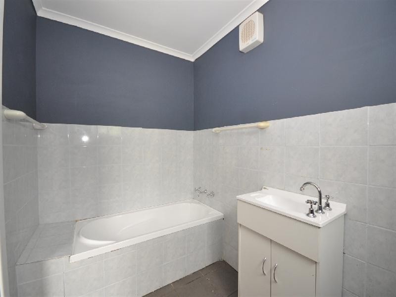 5 Jeffries Road, Elizabeth South SA 5112