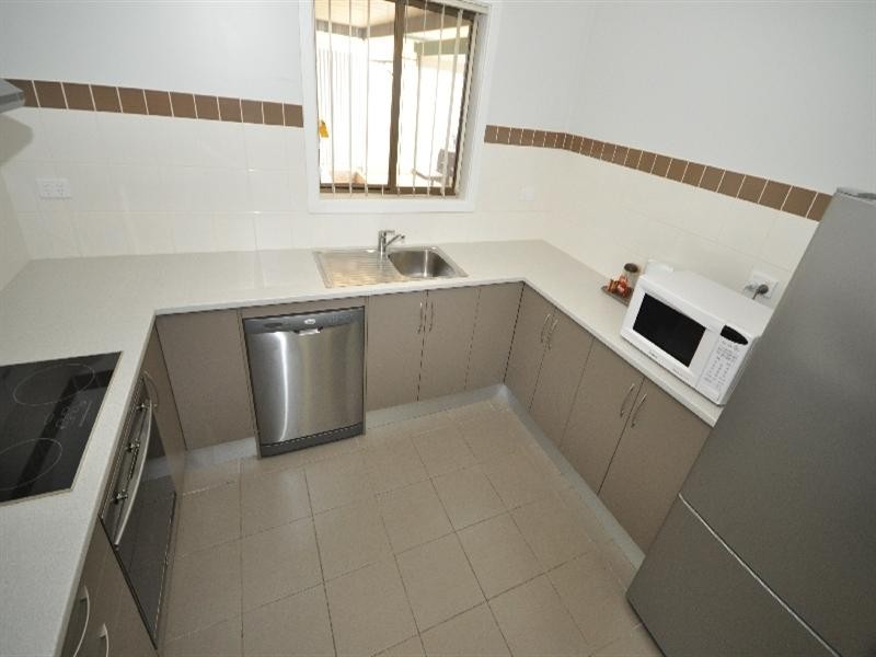 4 Salway Street, Elizabeth Park SA 5113