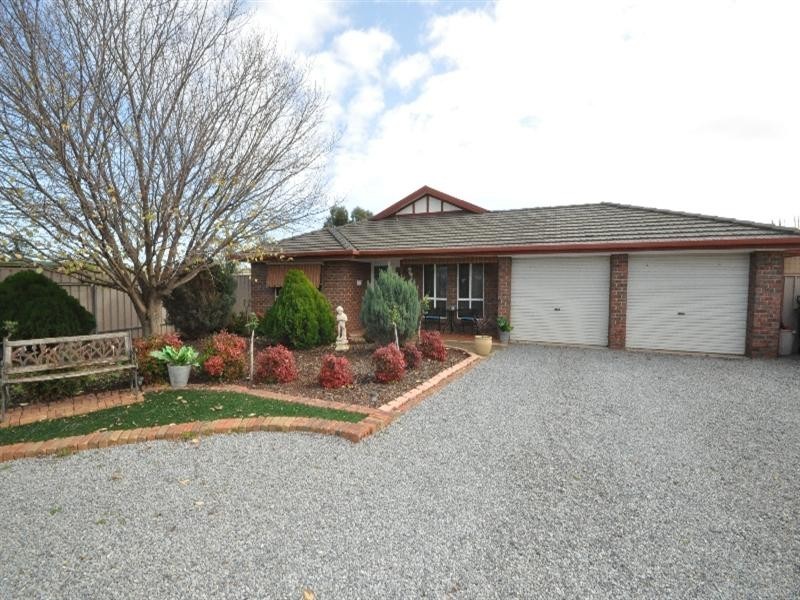 6 Andrews Court, Reid SA 5118