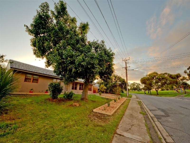 24 Berryman Drive, Modbury SA 5092