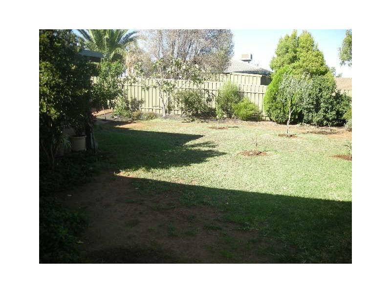 19 Hedgerow Drive, Gulfview Heights SA 5096