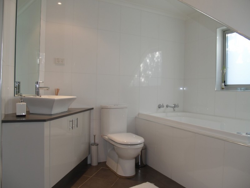 8 Vivyan Close, Denistone NSW 2114