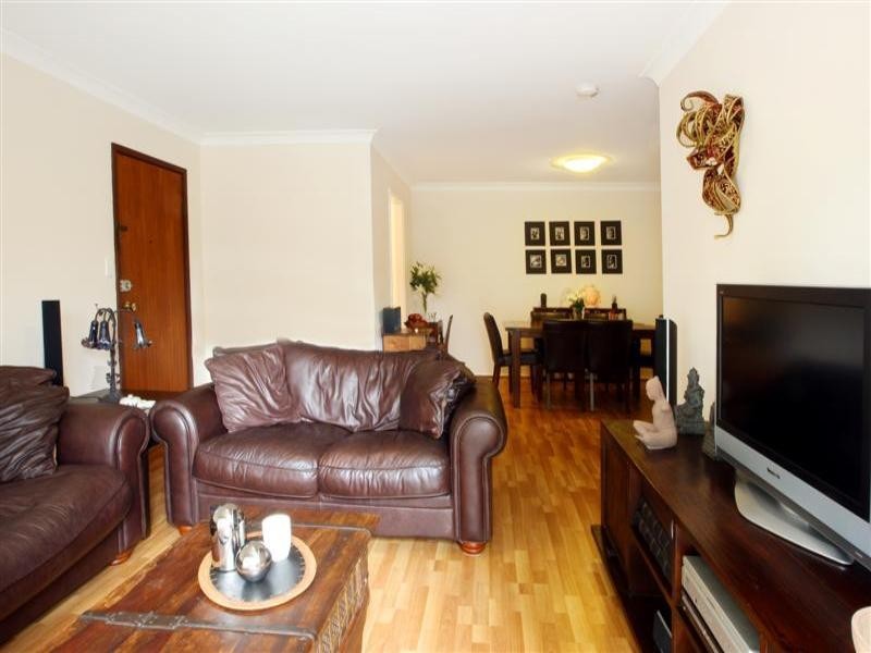 21/13 Busaco Road, Marsfield NSW 2122