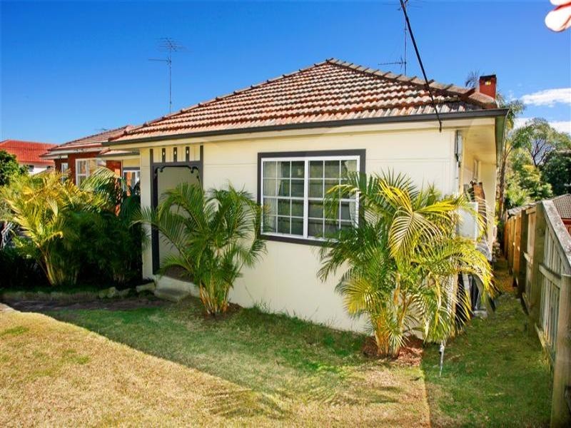 32 Clarke Street, West Ryde NSW 2114