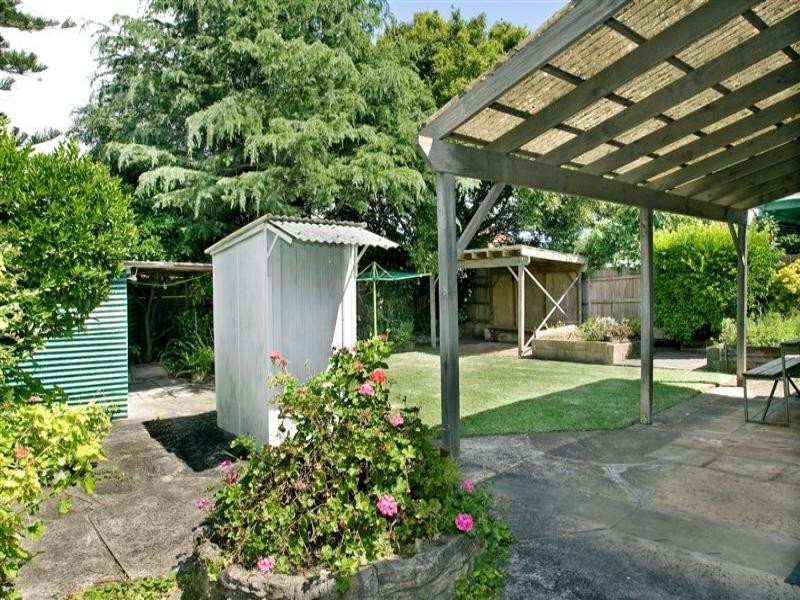 33 Cutler Parade, North Ryde NSW 2113