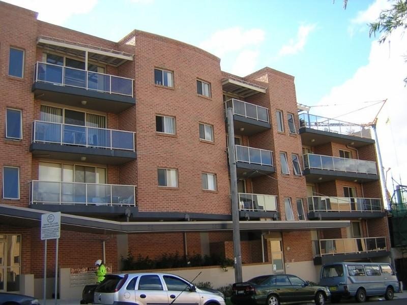 8/97 Anzac Avenue, West Ryde NSW 2114